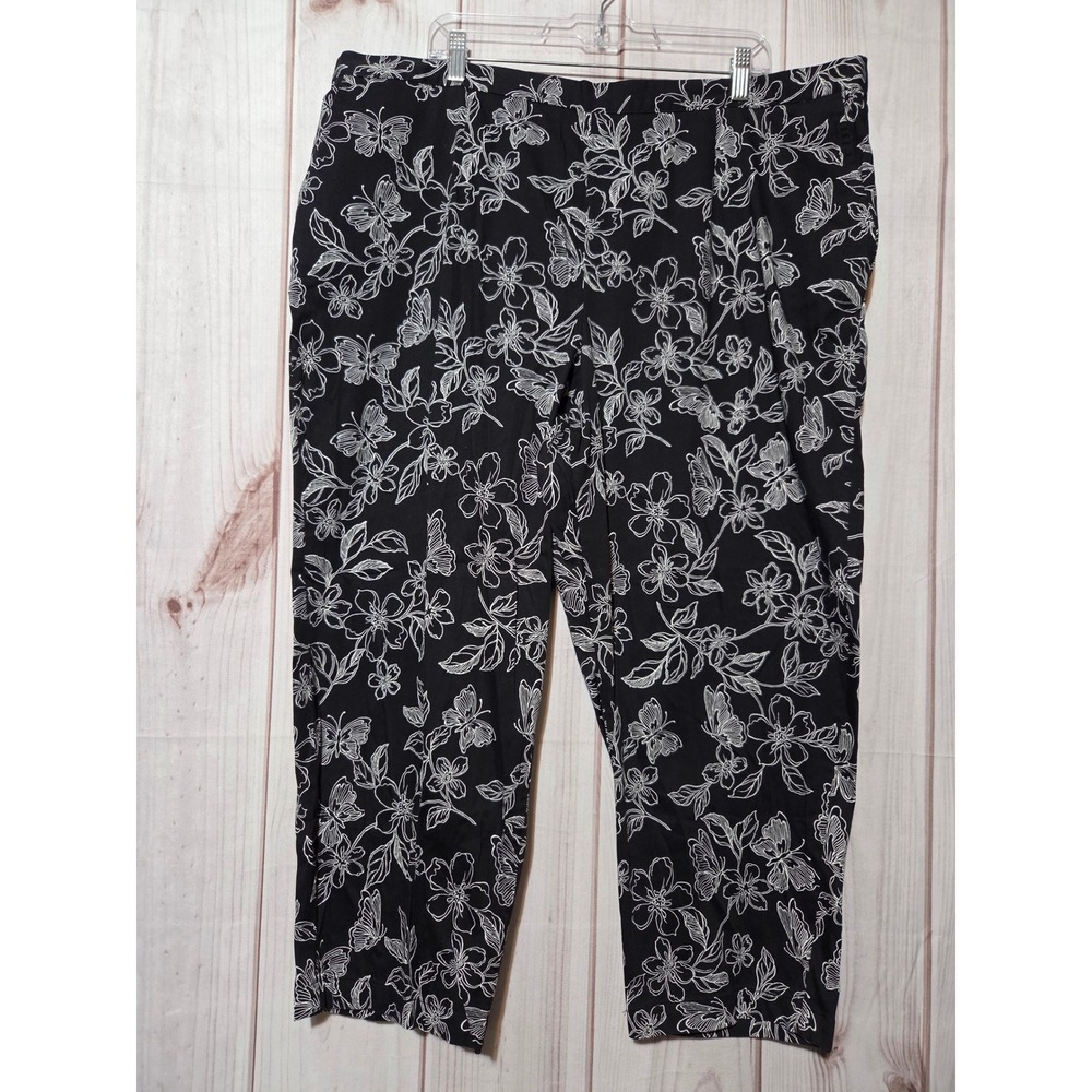 Alfred Dunner Woman 24W Black White Floral Butterfly Cropped Pants Elastic Waist